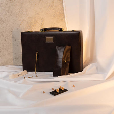 200 Karat Platinum premium fabric made with 100% American Pima Cotton 200 count yarn with luxury LA finish